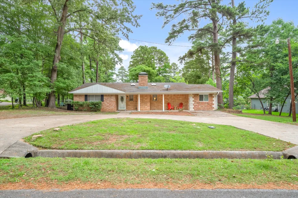 1522 Tanglewood Drive E Hideaway, TX 75771