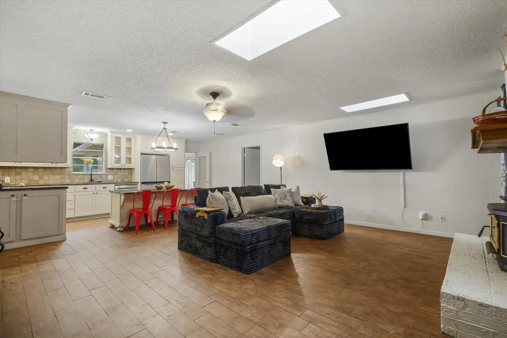 1522 Tanglewood Drive E Hideaway, TX 75771