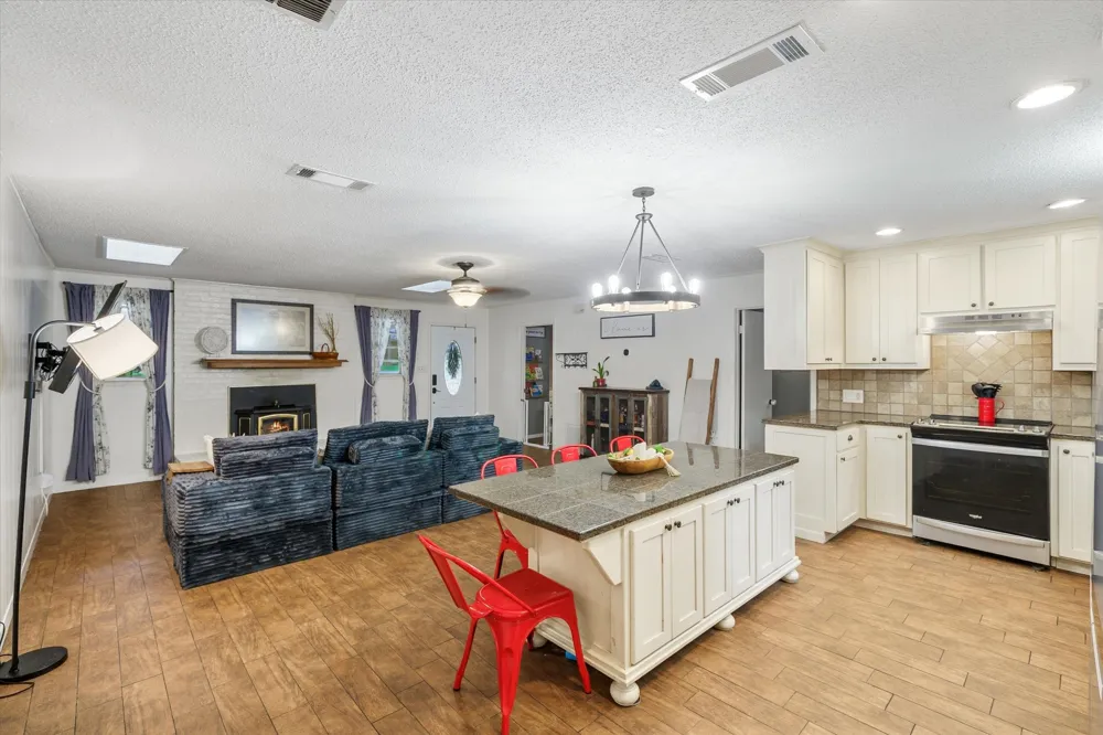 1522 Tanglewood Drive E Hideaway, TX 75771