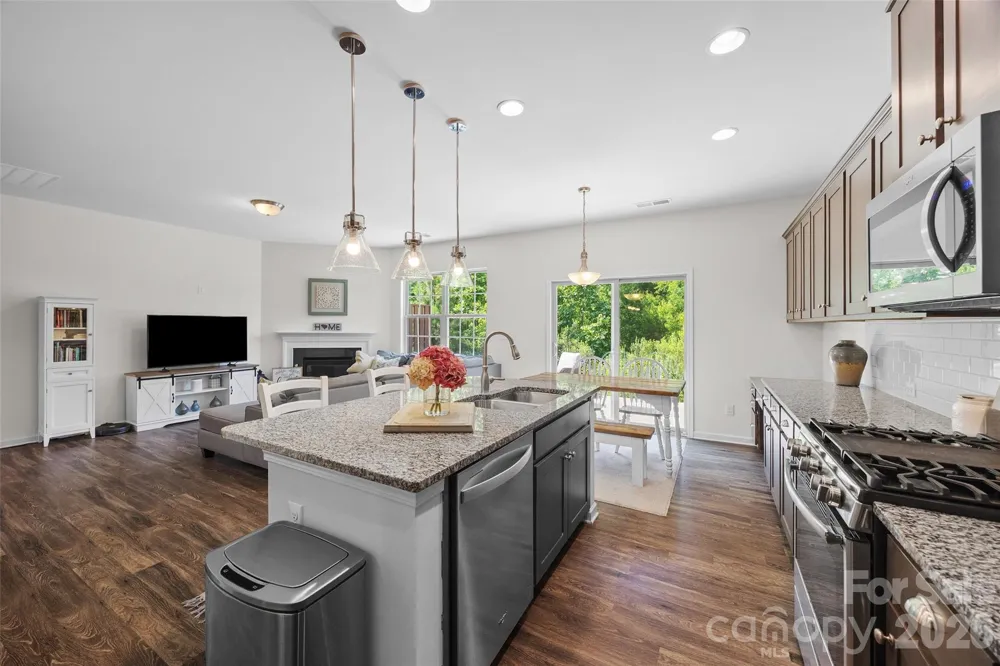 625 Amber Meadows Way Tega Cay, SC 29708