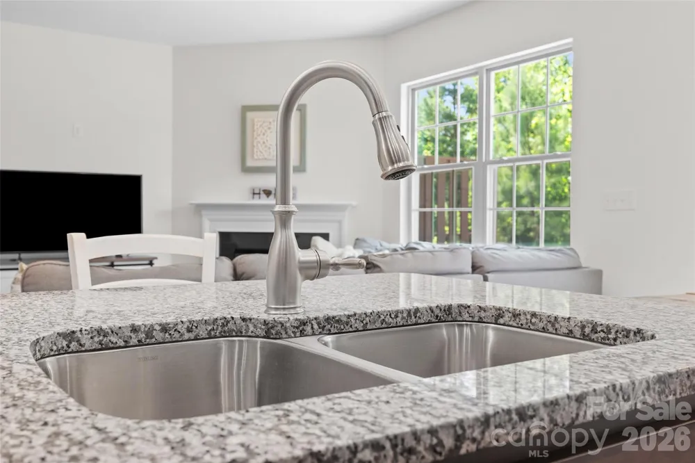 625 Amber Meadows Way Tega Cay, SC 29708