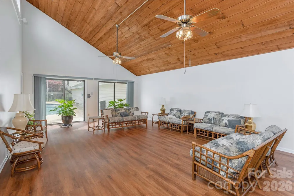 580 Britton Creek Drive Hendersonville, NC 28791