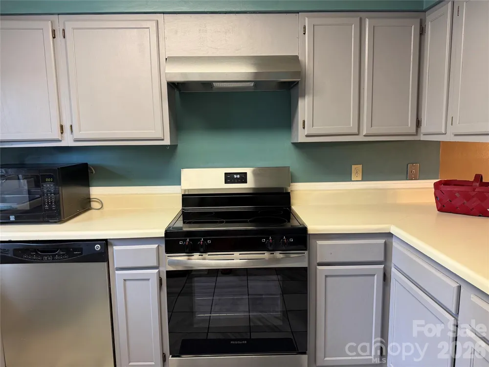580 Britton Creek Drive Hendersonville, NC 28791