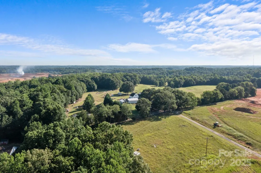 134 Iredell Avenue Troutman, NC 28166