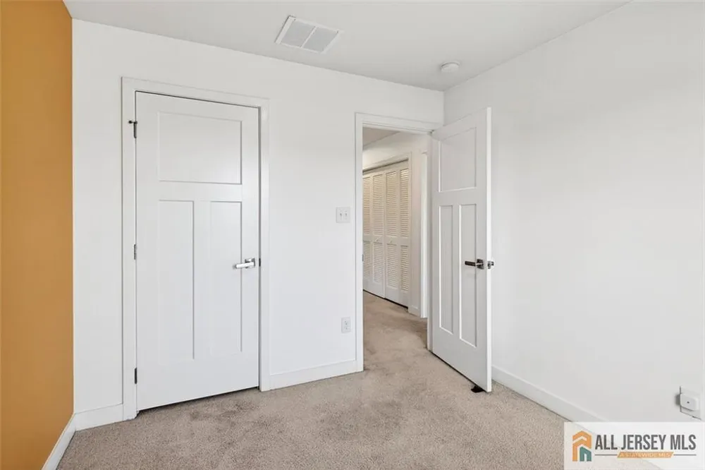 117 Nathan Drive Cinnaminson, NJ 08077