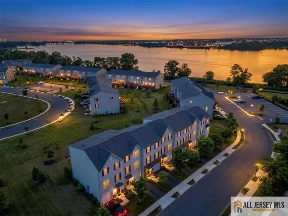 117 Nathan Drive Cinnaminson, NJ 08077