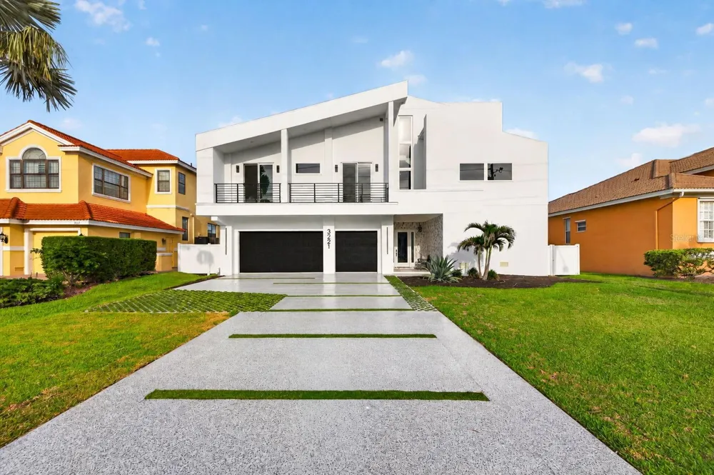 3221 GULF BOULEVARD Belleair Beach, FL 33786