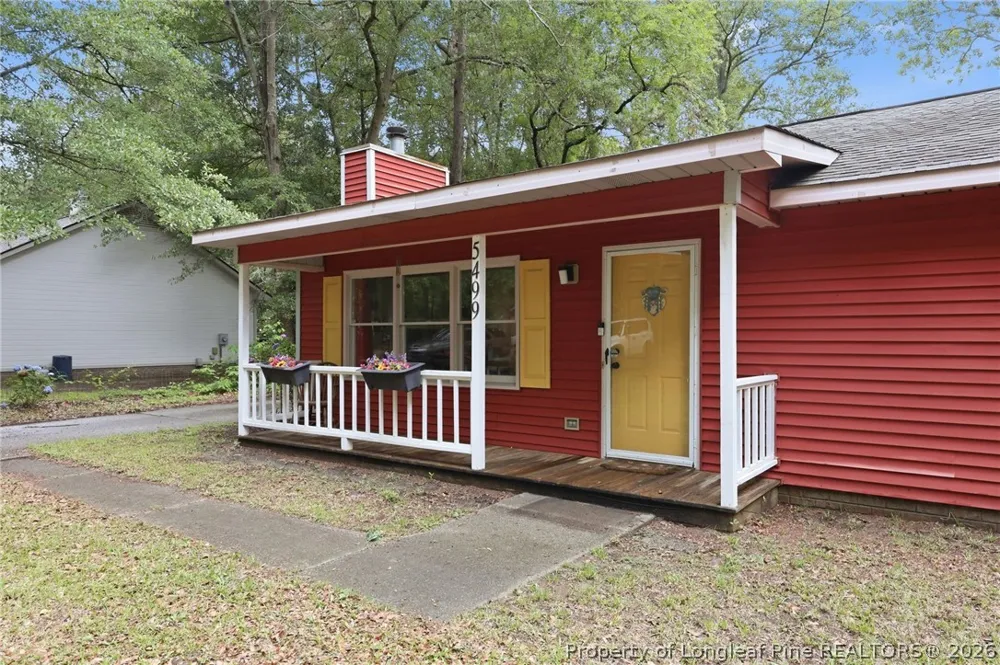 5499 Landview Place Hope Mills, NC 28348