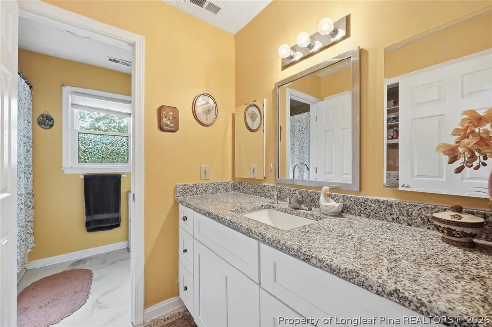 5499 Landview Place Hope Mills, NC 28348