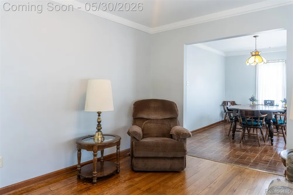 4156 Burns Avenue Lincoln Park City, MI 48146