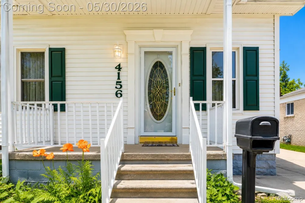 4156 Burns Avenue Lincoln Park City, MI 48146