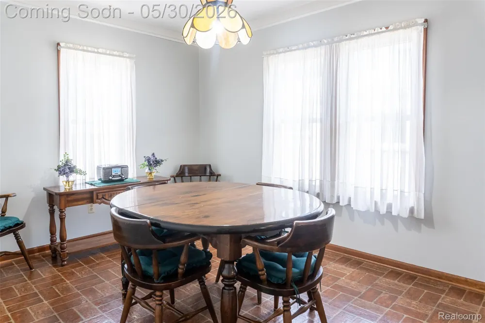 4156 Burns Avenue Lincoln Park City, MI 48146