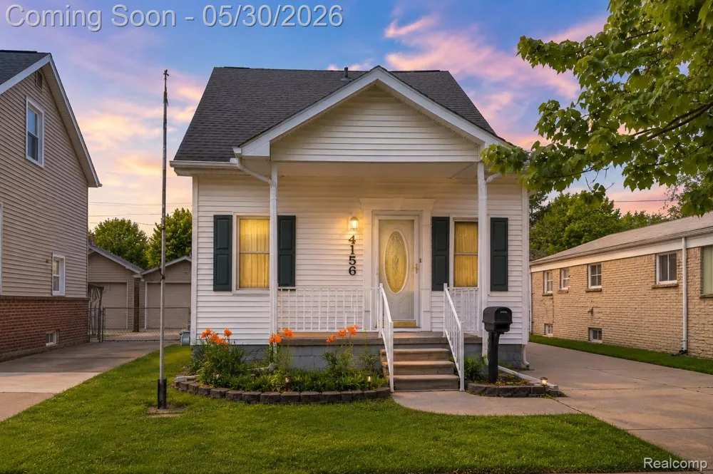 4156 Burns Avenue Lincoln Park City, MI 48146