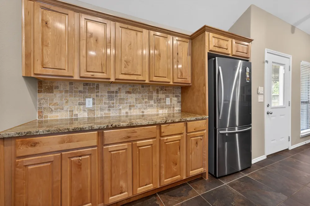 317 Yorktown Pleasanton, TX 78064