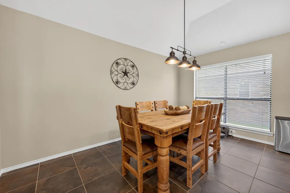 317 Yorktown Pleasanton, TX 78064