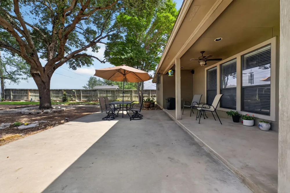 317 Yorktown Pleasanton, TX 78064