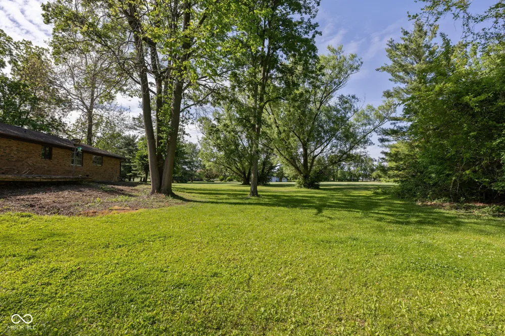 1186 S 200 E Kokomo, IN 46902