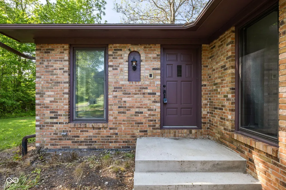 1186 S 200 E Kokomo, IN 46902