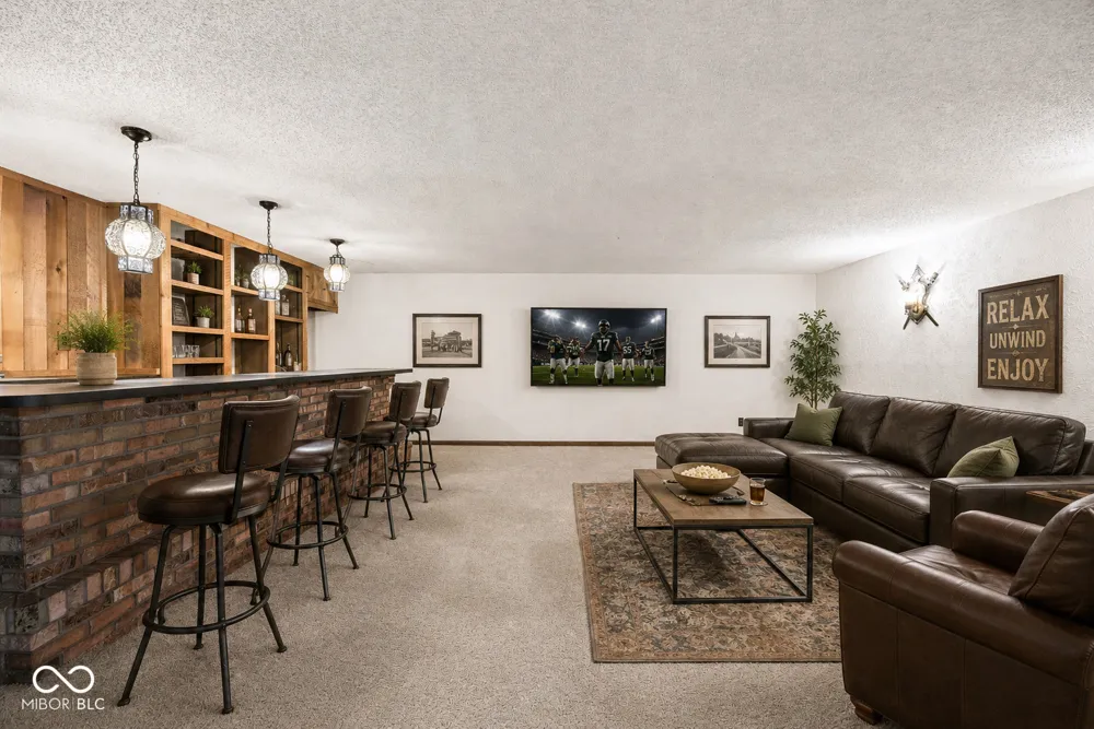 1186 S 200 E Kokomo, IN 46902