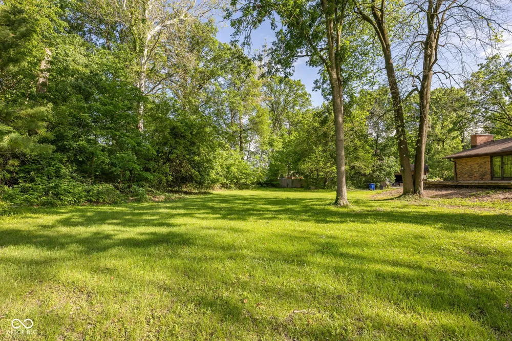 1186 S 200 E Kokomo, IN 46902