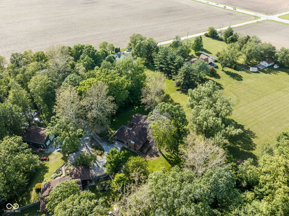 1186 S 200 E Kokomo, IN 46902