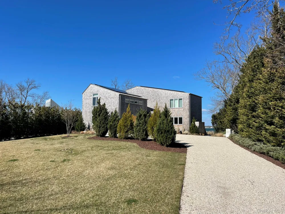 495 Parish Drive Southold, NY 11971