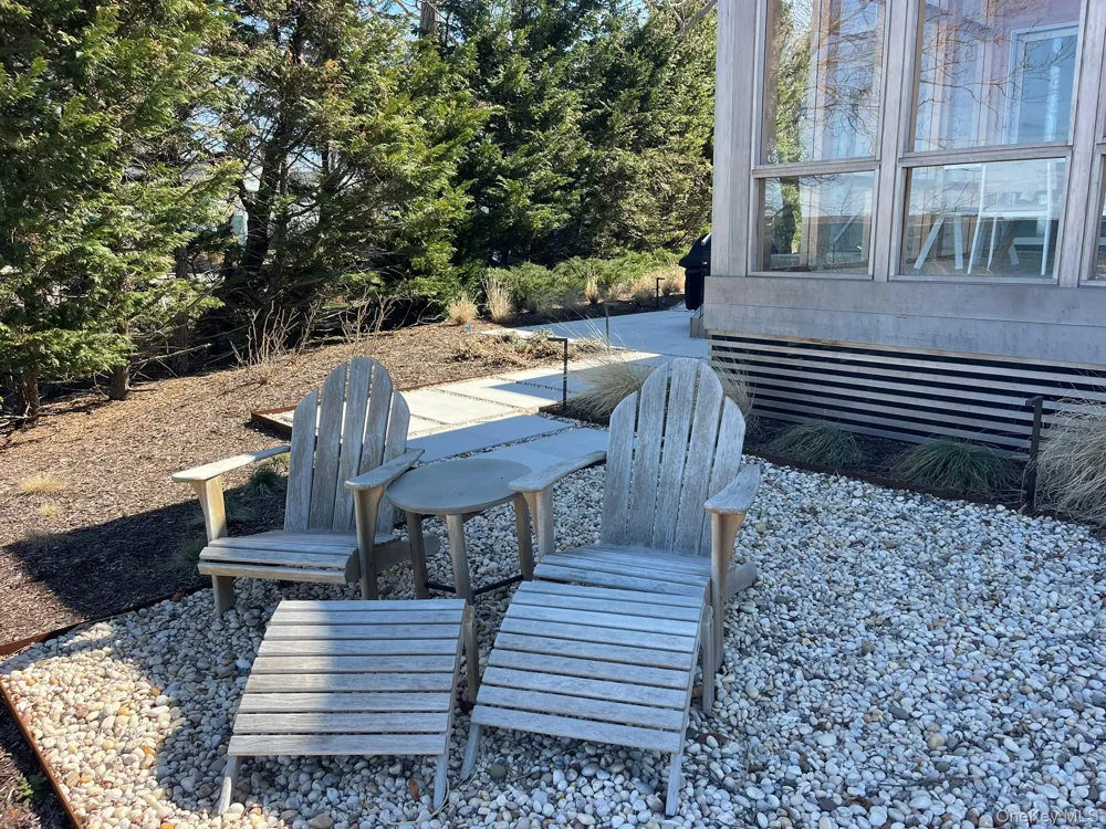495 Parish Drive Southold, NY 11971