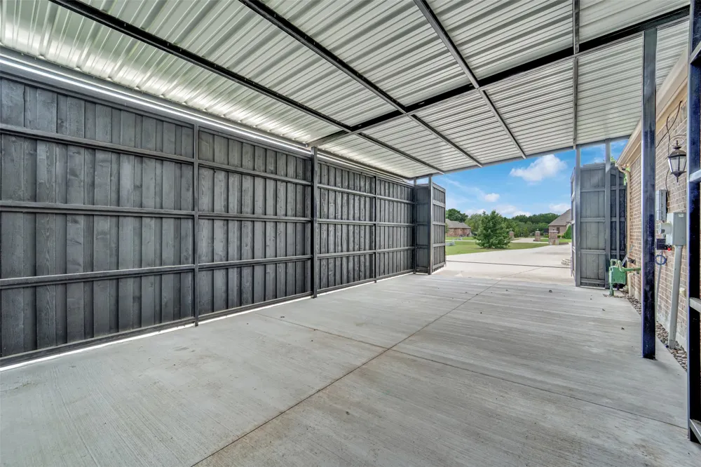 2600 W Hendrix Avenue Lucas, TX 75002