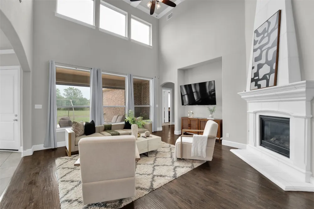 2600 W Hendrix Avenue Lucas, TX 75002