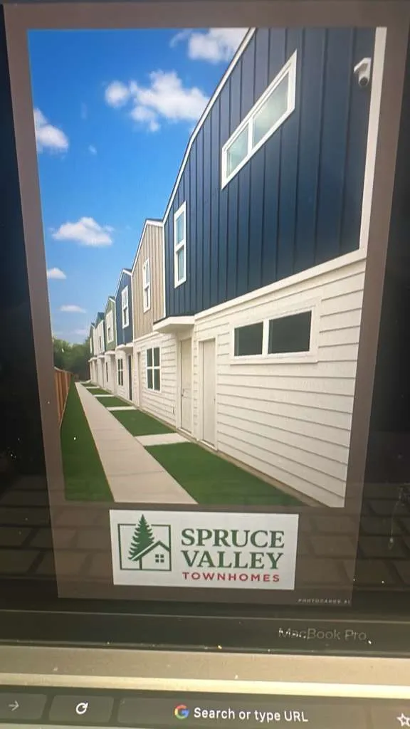 2925 Spruce Valley Lane #402 Dallas, TX 75233