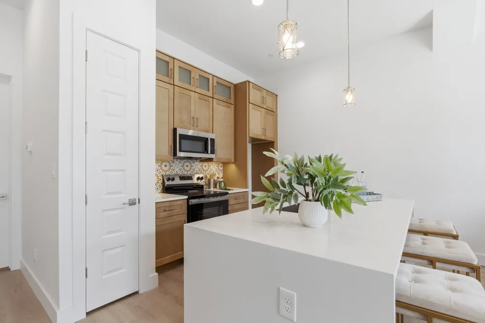 2925 Spruce Valley Lane #402 Dallas, TX 75233