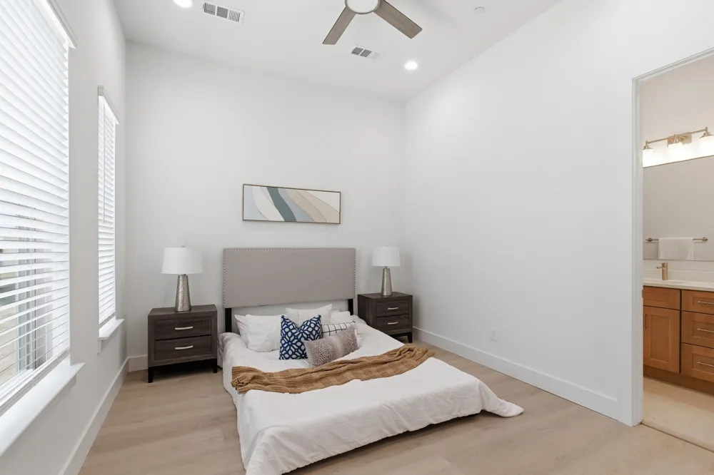 2925 Spruce Valley Lane #402 Dallas, TX 75233