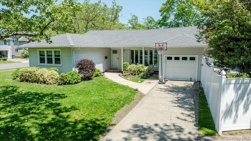 534 Allen Road Woodmere, NY 11598