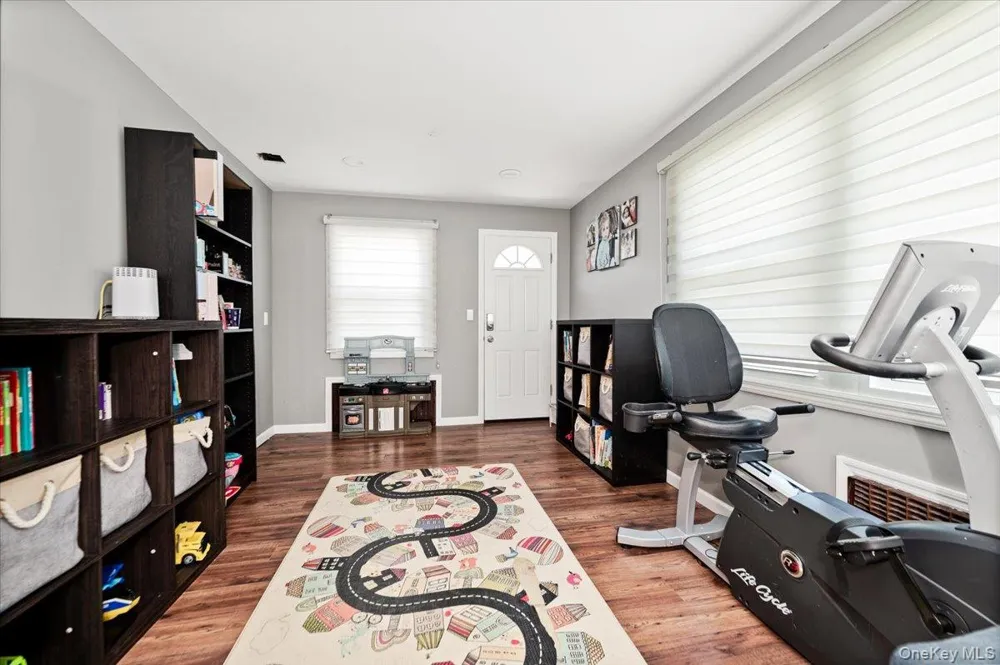 534 Allen Road Woodmere, NY 11598
