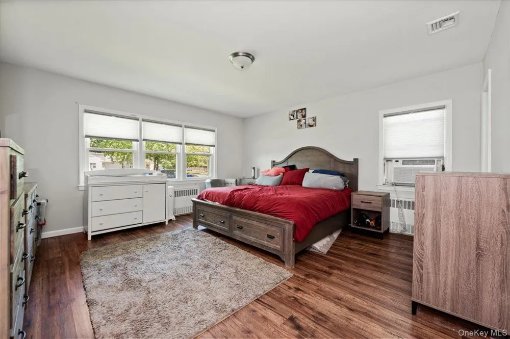 534 Allen Road Woodmere, NY 11598