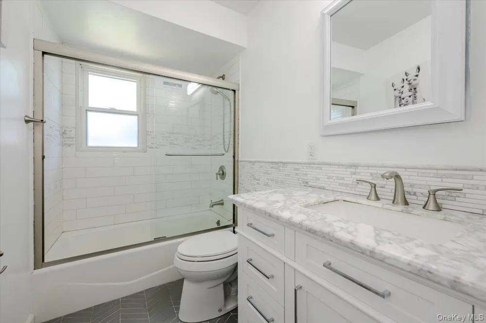 534 Allen Road Woodmere, NY 11598