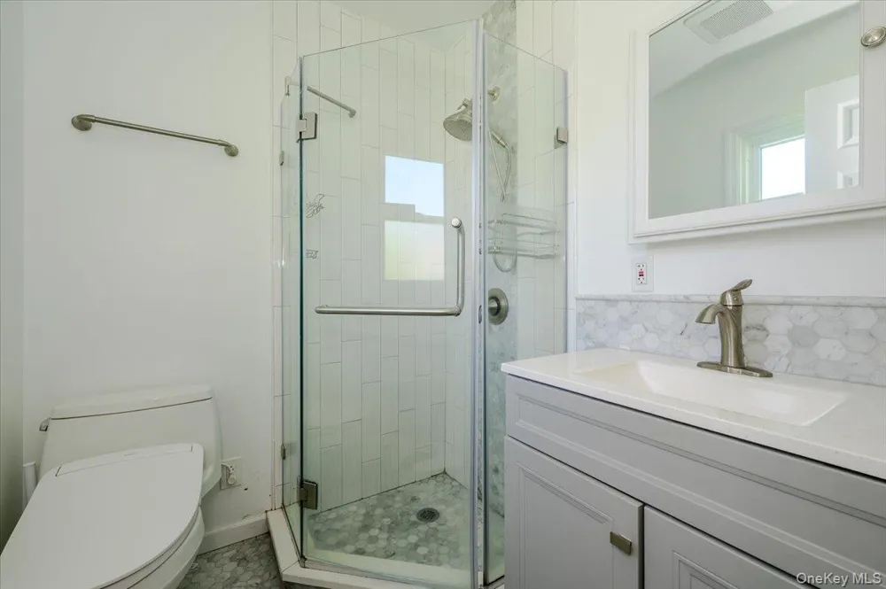 534 Allen Road Woodmere, NY 11598