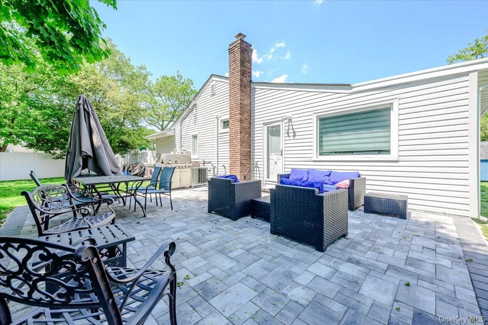534 Allen Road Woodmere, NY 11598
