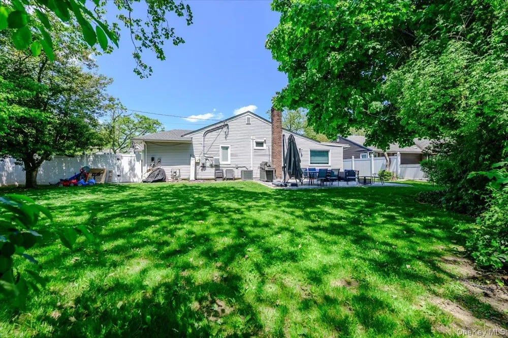 534 Allen Road Woodmere, NY 11598