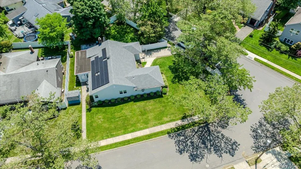 534 Allen Road Woodmere, NY 11598