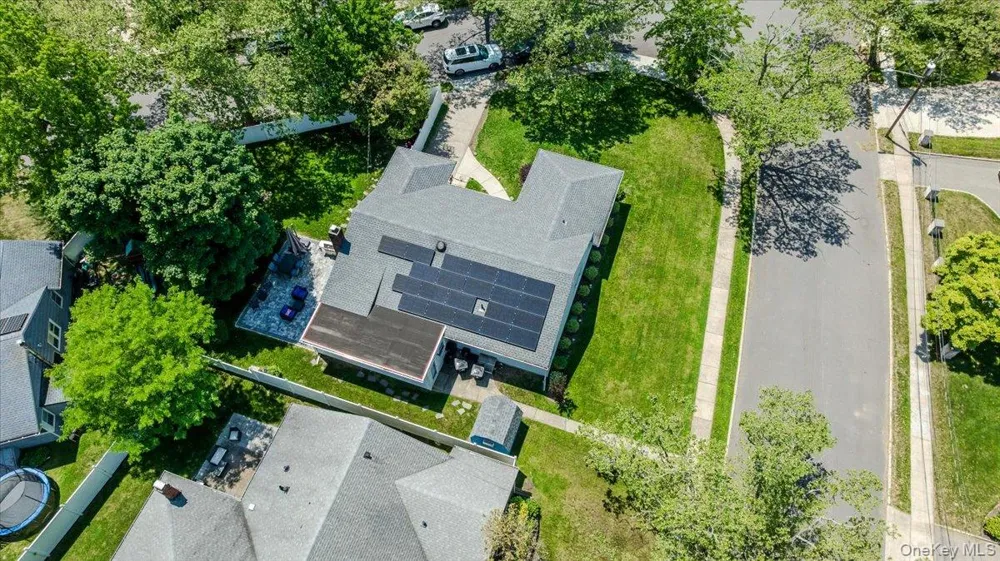 534 Allen Road Woodmere, NY 11598