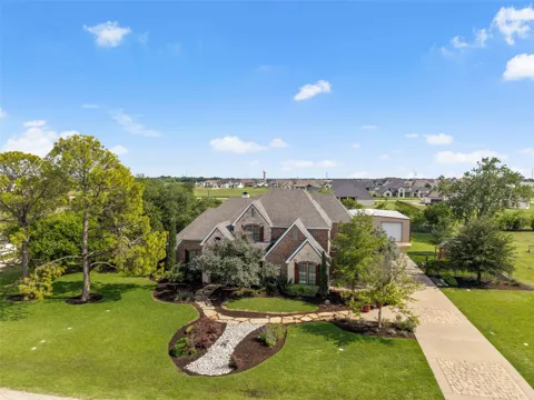 5402 Kara Lane