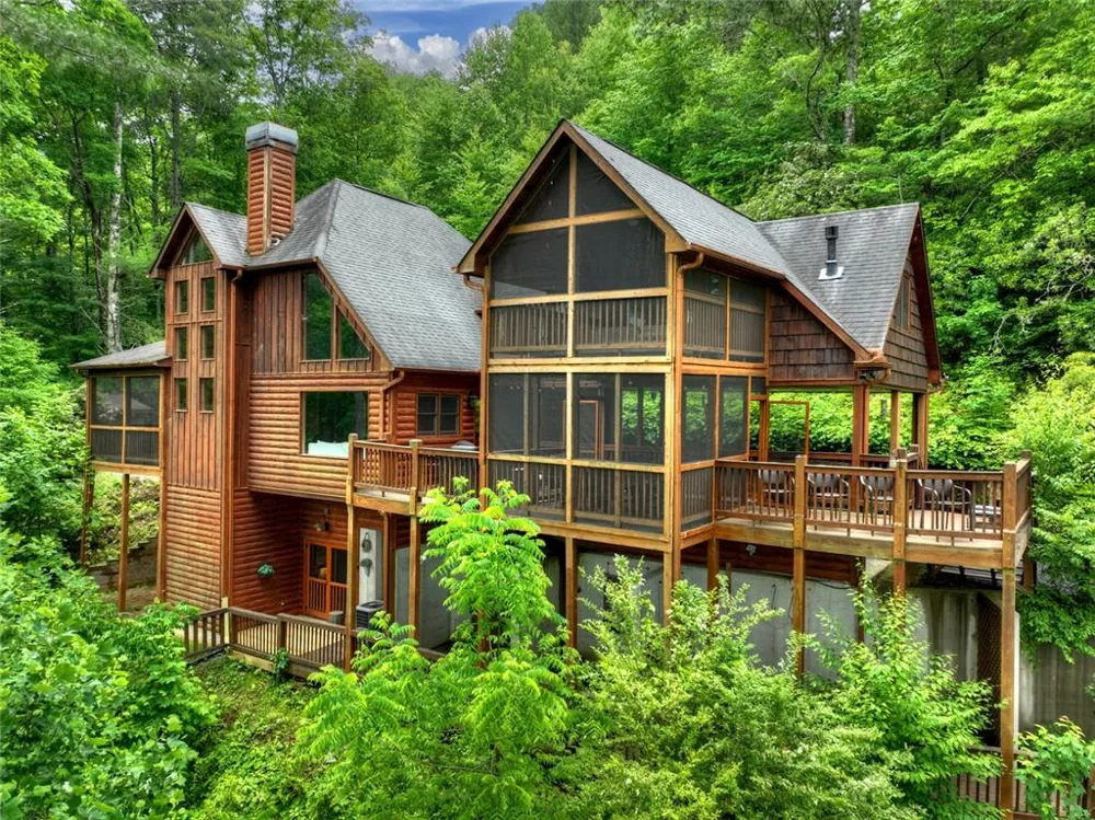 287 Rhonda Lane Mineral Bluff, GA 30559