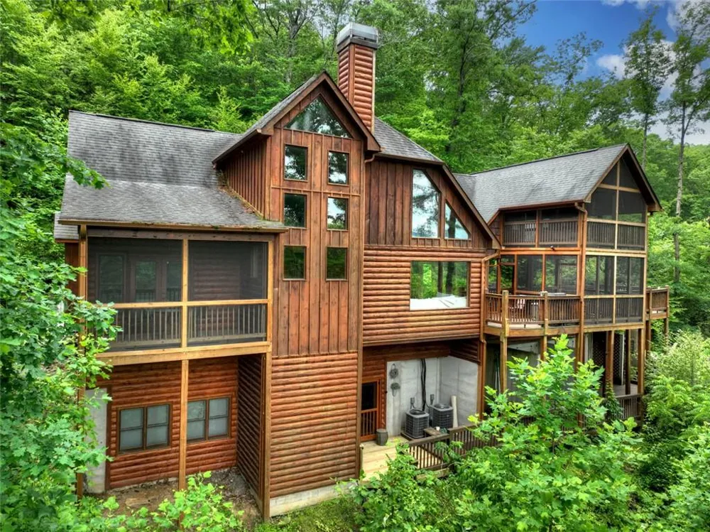 287 Rhonda Lane Mineral Bluff, GA 30559