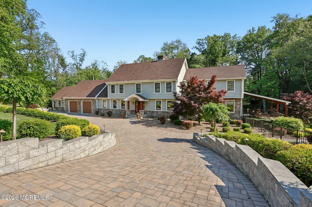 34 Apple Grove Drive