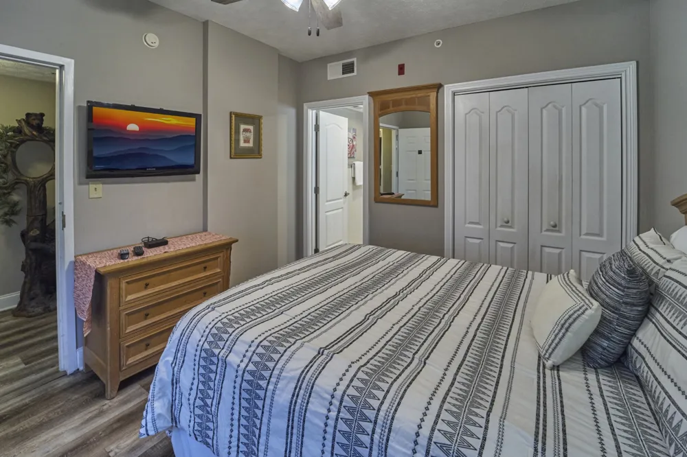 818 Golf View Blvd #1303 Pigeon Forge, TN 37863