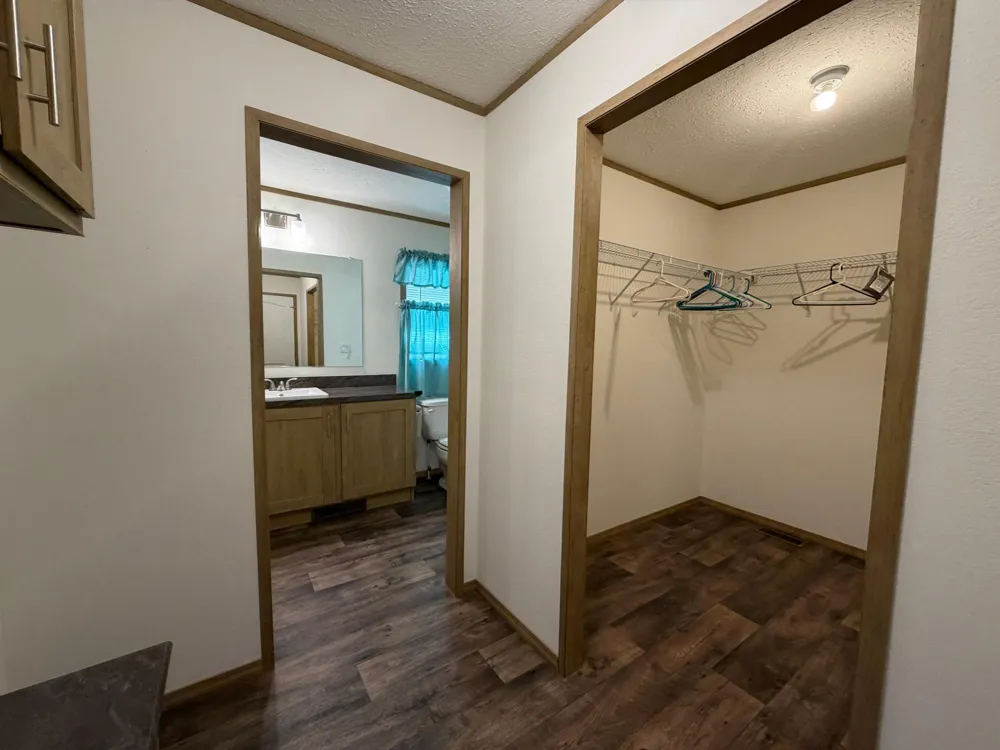 751 Dewey Street Walnut Grove, MN 56180