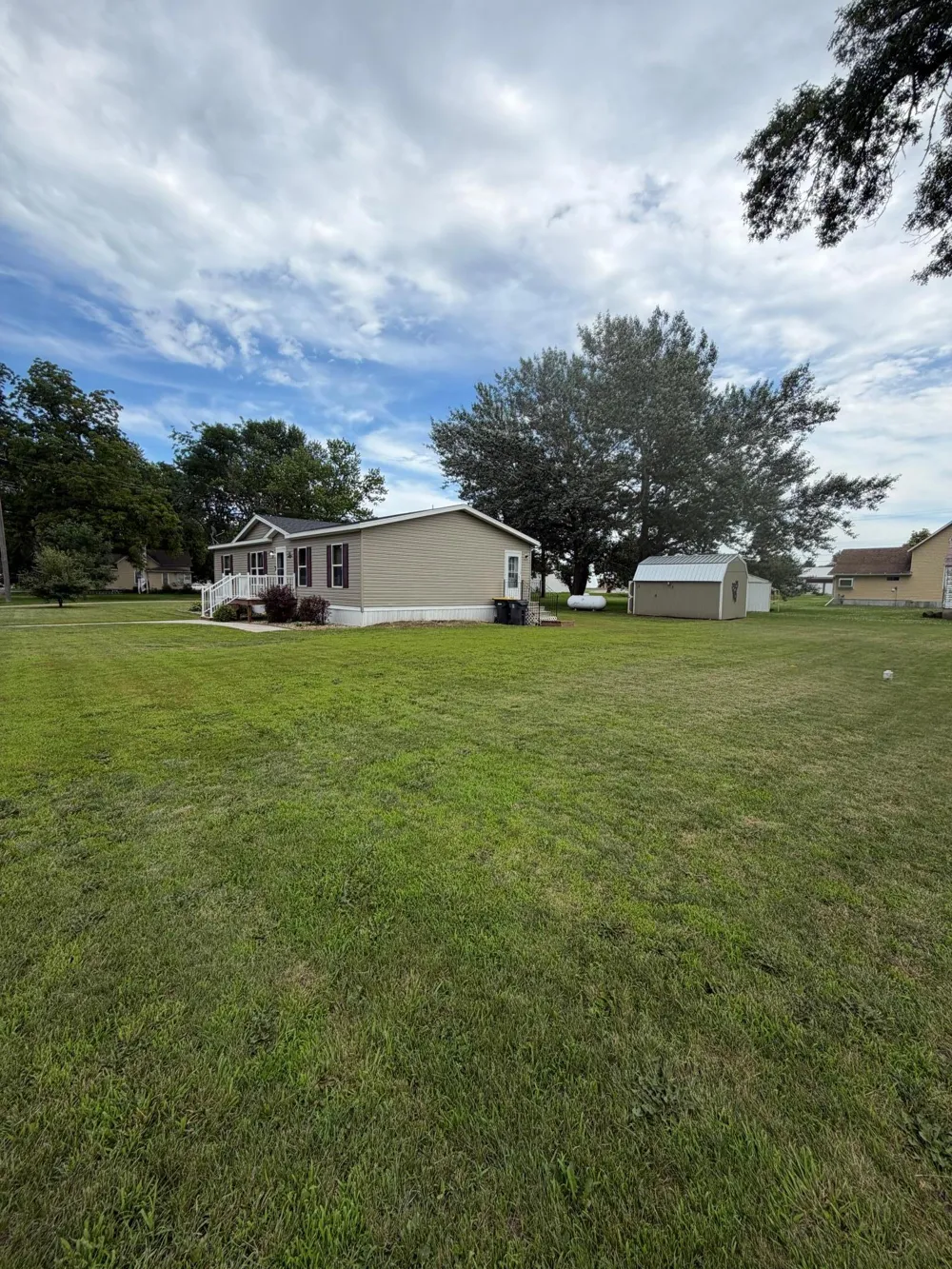 751 Dewey Street Walnut Grove, MN 56180