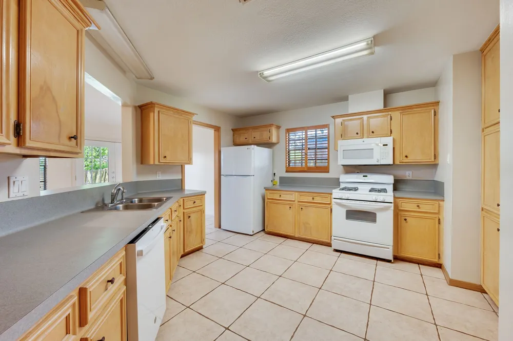2007 Sandalwood Lane Bryan, TX 77807