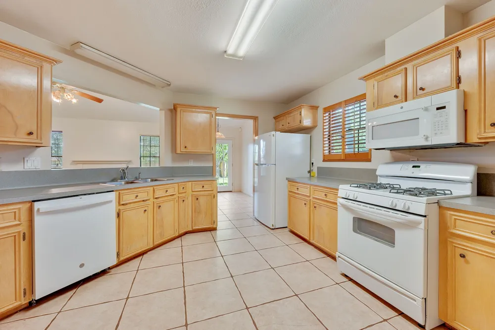 2007 Sandalwood Lane Bryan, TX 77807